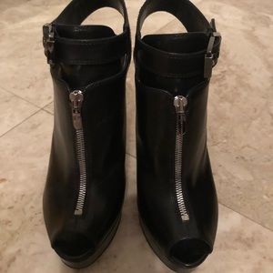 Sergio Rossi Open Toe Black leather Booties
